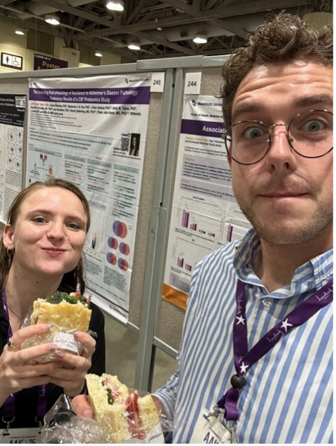 Poster selfie